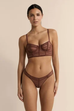 Biustonosz typu bustier z tiulu