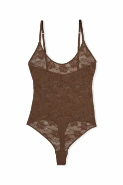 Body z koronki