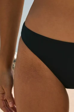 Dół od bikini