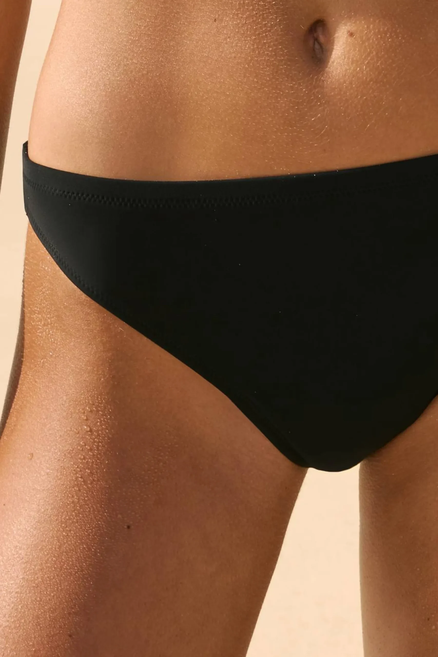 Majtki bikini menstruacyjne