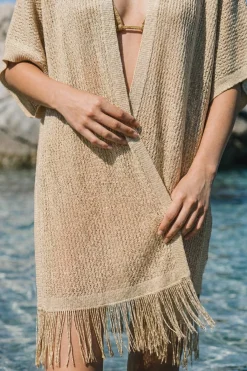 Opalizujące kimono wykonane na szydełku