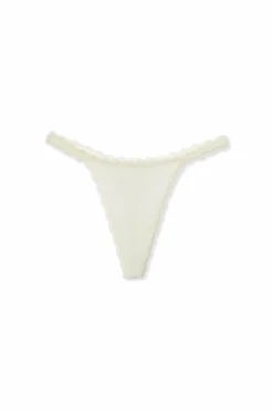 Stringi z bawełną