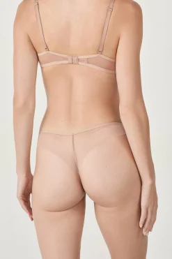 Stringi z tiulu