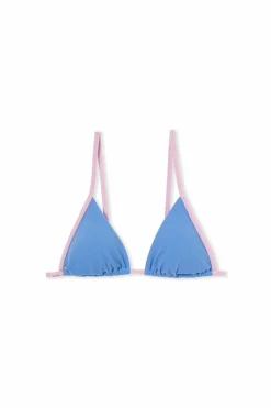 Trójkątna góra od bikini